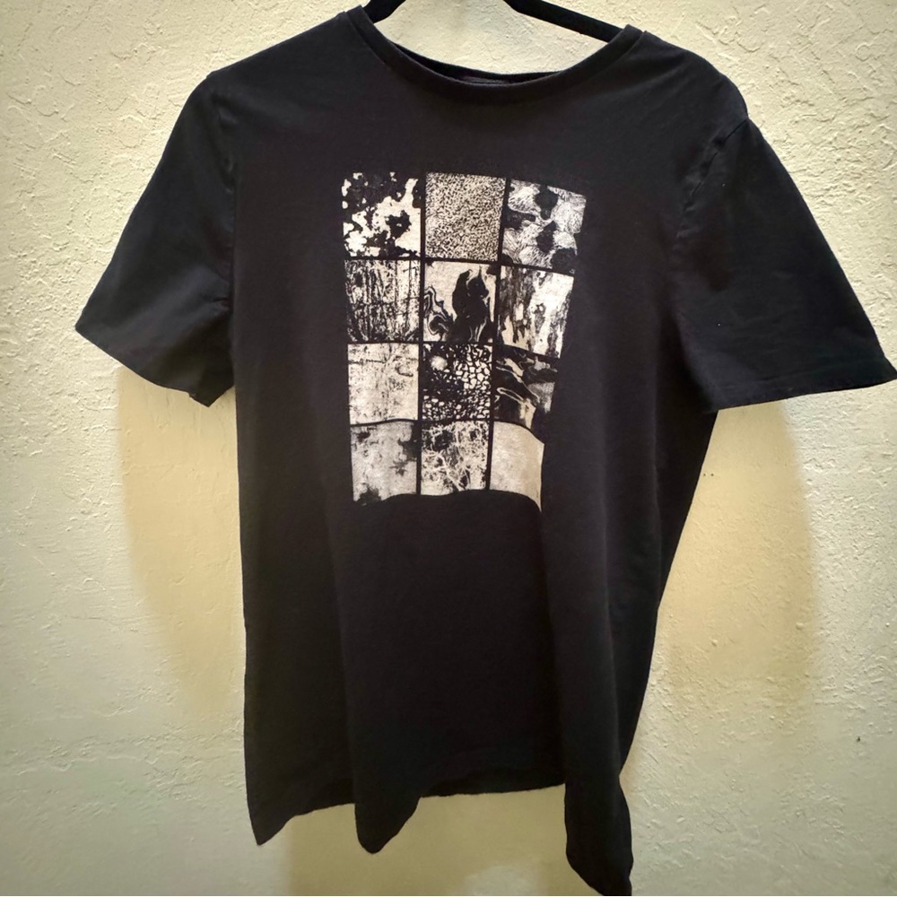 Express Black graphic T-Shirt Men’s Medium
100% Cotton - Picture 5 of 5